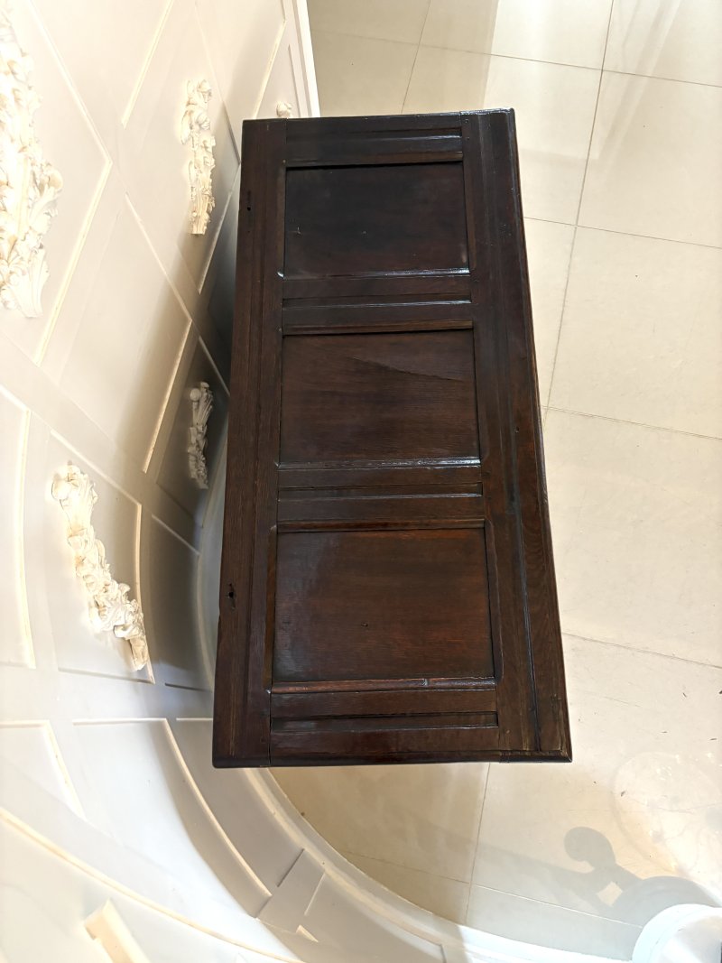 Antique 17th Century Quality Oak Mule Chest - Image 8